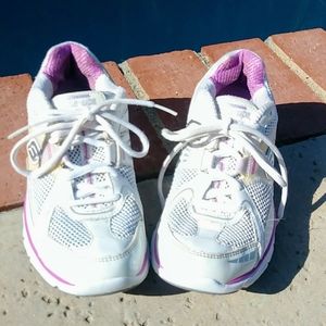 Sketchers Sneakers Sz. 7